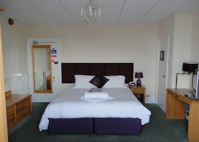 Albert & Victoria Hotel